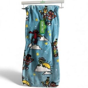 Sesame Street Plush Throw Blanket 50x60 Elmo Oscar The Grouch Super Soft NWT